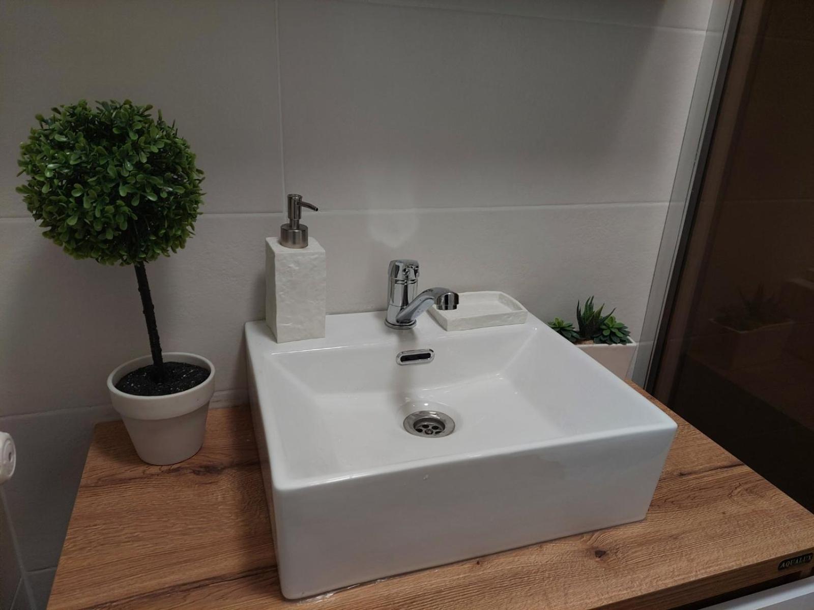 Mina Modern & Cozy Apartment Main City Square Gtc Skopje Luaran gambar
